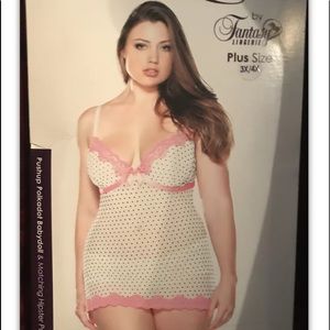 Fantasy Plus Size Lingerie Curve White With Black Polka Dots And Pink Trim 3X-4x